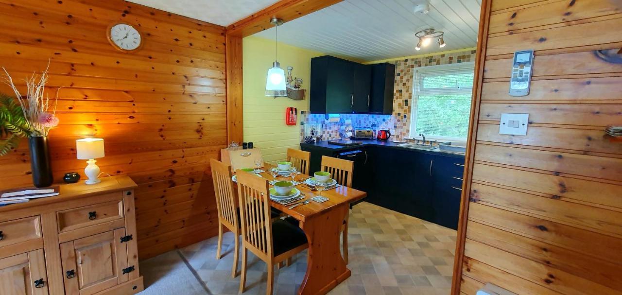 Torcroft Lodges Drumnadrochit Eksteriør billede