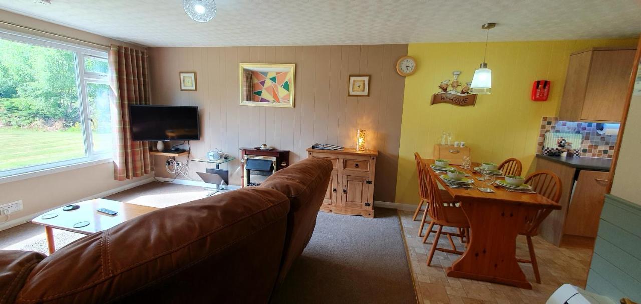 Torcroft Lodges Drumnadrochit Eksteriør billede