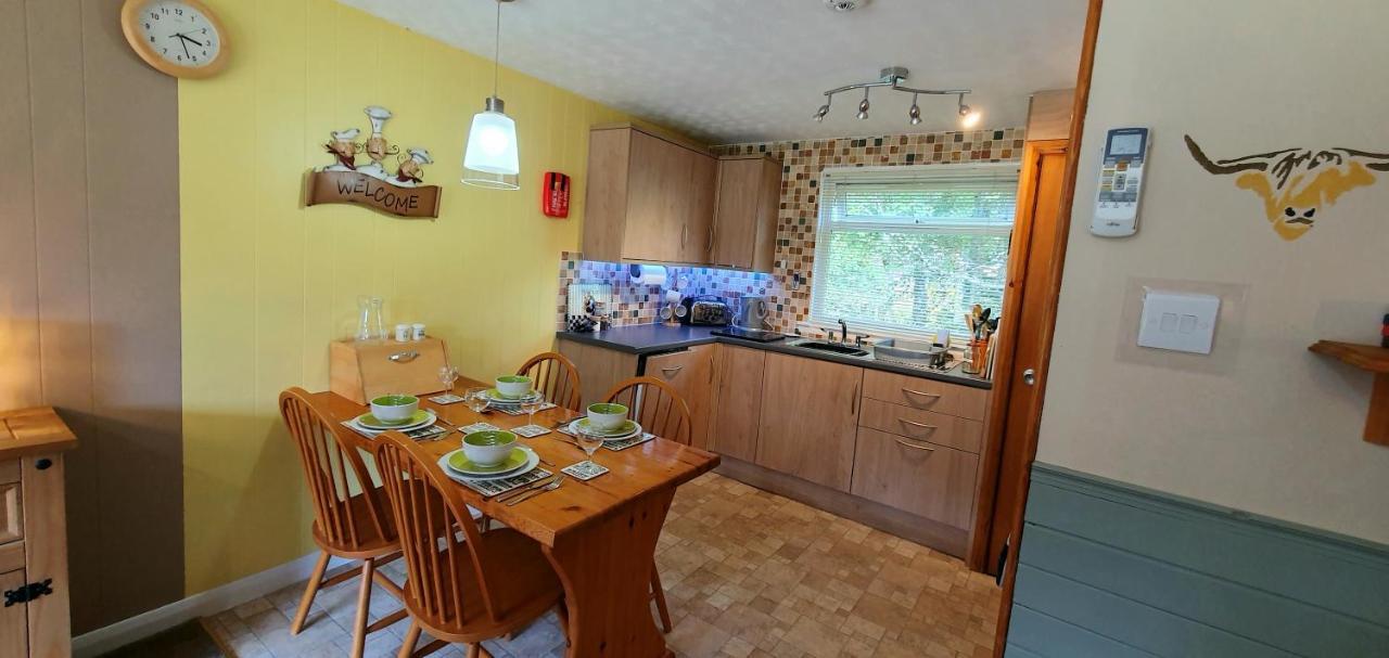 Torcroft Lodges Drumnadrochit Eksteriør billede